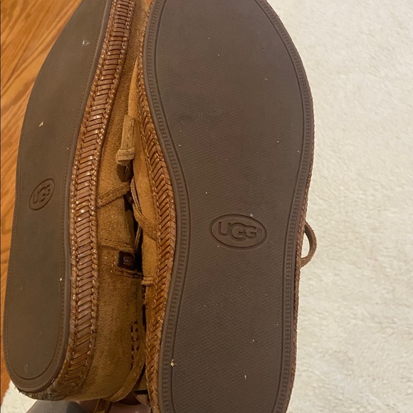 UGG Reid Moc Booties — Women’s Size 8.5, Chestnut Suede - Picture 9 of 10